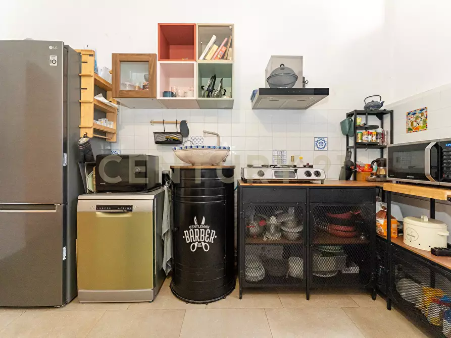 Immagine 5 di Trilocale in vendita  in Via Laurini 21 a Catania