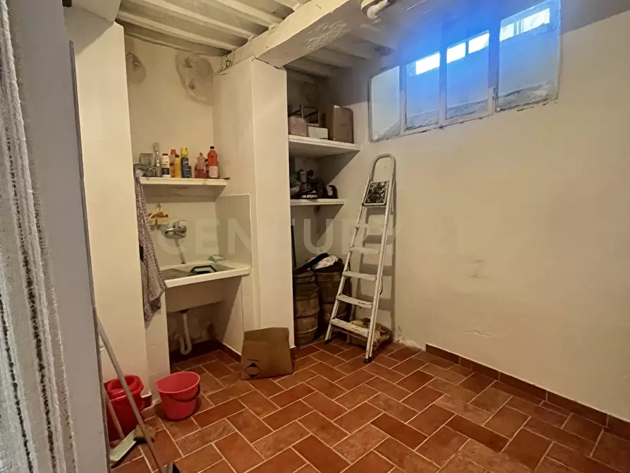 Immagine 15 di Bilocale in vendita  in Via delle Pieve 9 a Semproniano