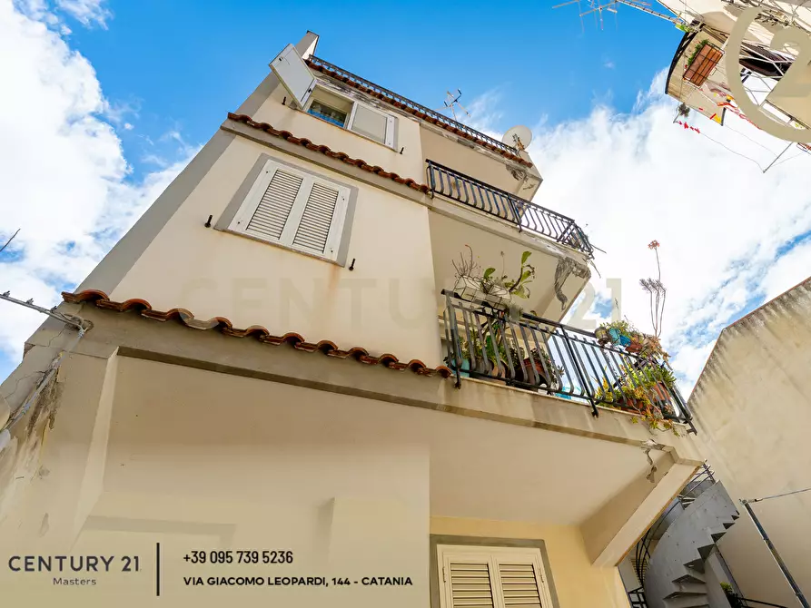 Immagine 2 di Trilocale in vendita  in Via Giuseppe Verdi 40 a Roccalumera