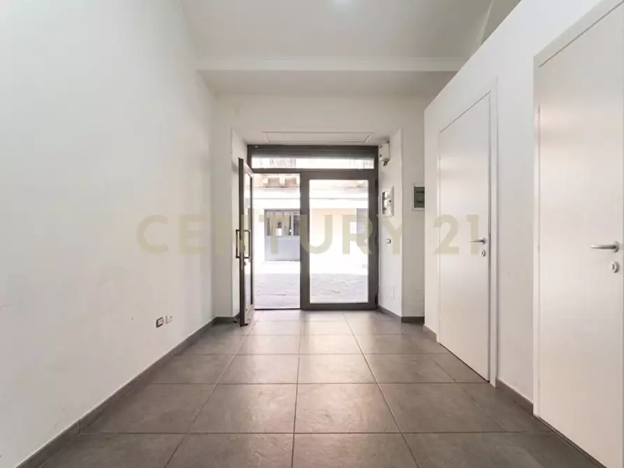 Immagine 10 di Locale commerciale in vendita  in Via Penninello 51 a Catania