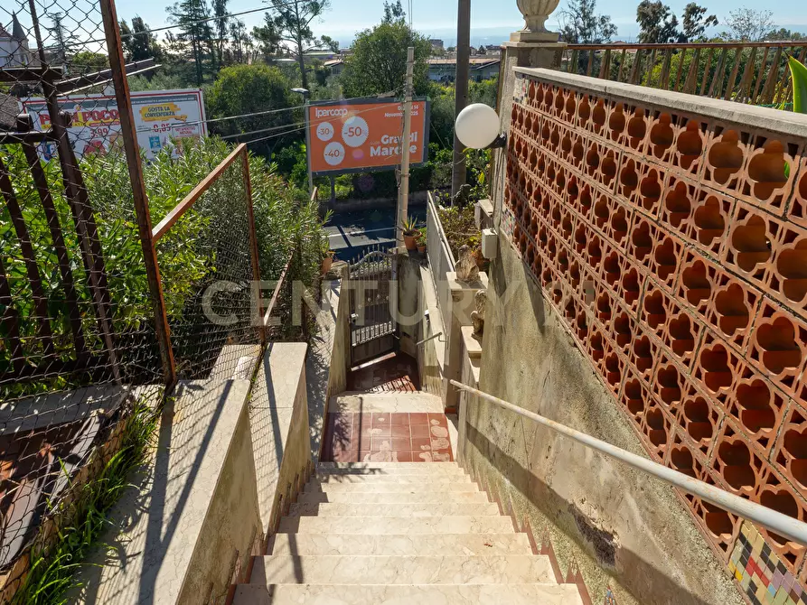 Immagine 16 di Casa semindipendente in vendita  in VIA SCALA DI BETTA 69 a Sant'agata Li Battiati