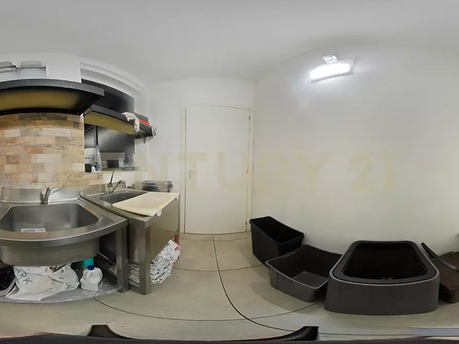 Immagine 75 di Bar / Ristorante in vendita  in Via Gemmellaro 47/A a Catania