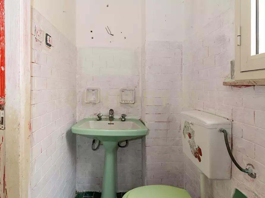 Immagine 15 di Pentalocale in vendita  in Via Principe Umberto 397 a Augusta