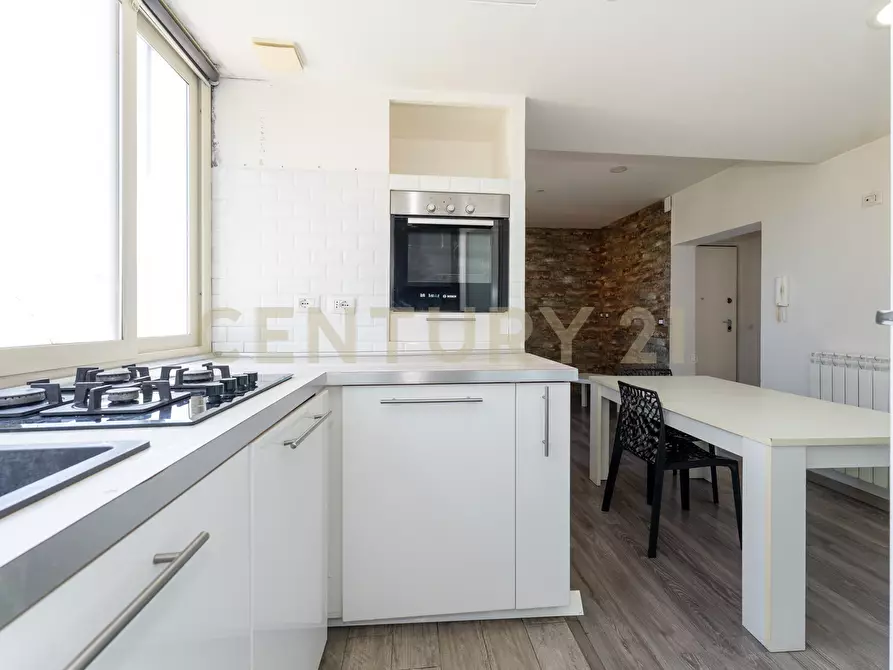 Immagine 6 di Trilocale in vendita  in Via Vittorio Emanuele Orlando 24 a Tremestieri Etneo