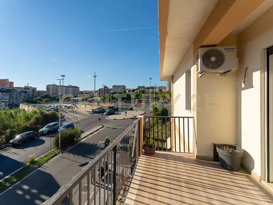 Immagine 50 di Pentalocale in vendita  in Via Lo Jacono Francesco 53 a Sant'agata Li Battiati