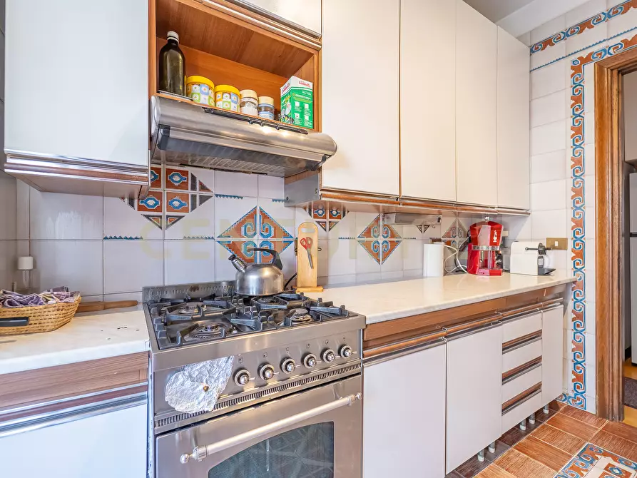 Immagine 39 di Attico in vendita  in Viale Cortina d'Ampezzo 199 a Roma