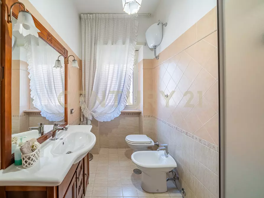 Immagine 19 di Quadrilocale in vendita  in Via Giovanni Verga 81 a Roma