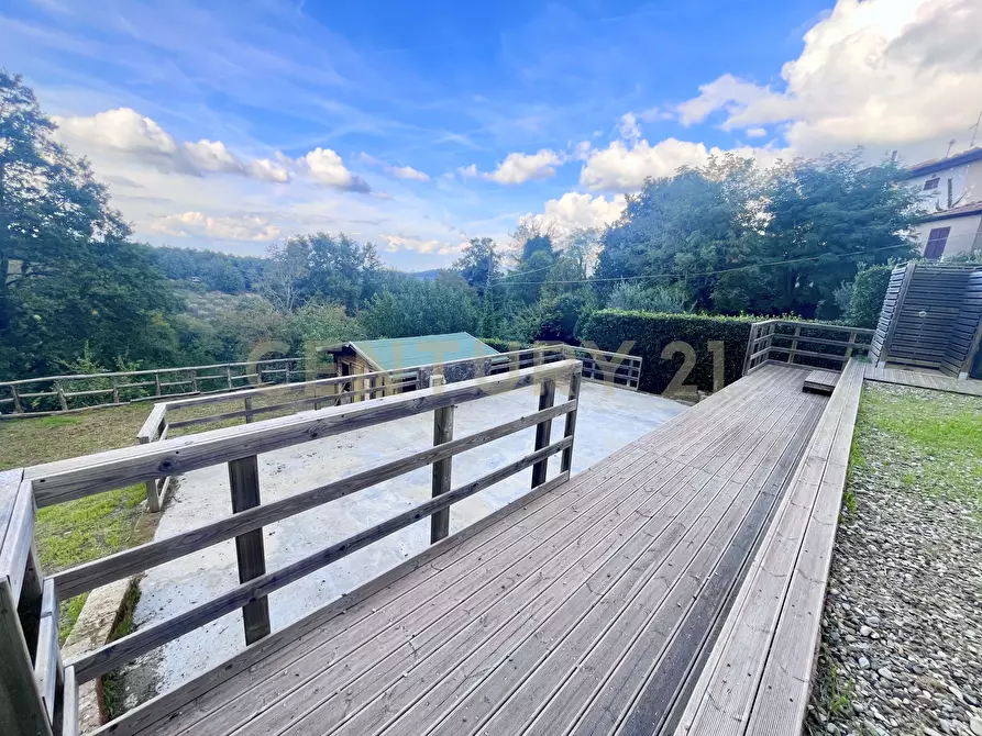 Immagine 11 di Villa in vendita  in Piazza Barbana 35 a Scansano