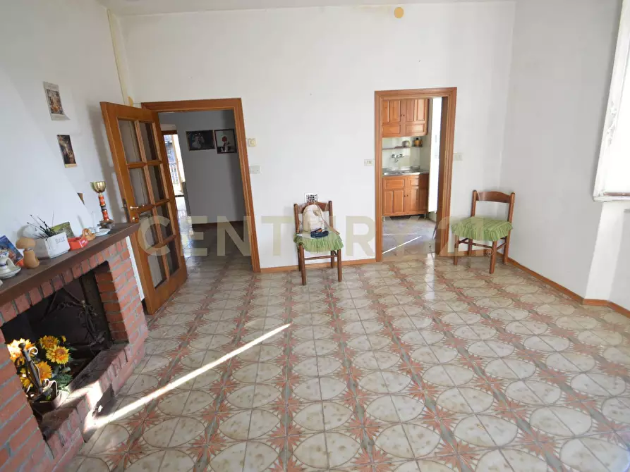 Immagine 14 di Casa indipendente in vendita  a Semproniano