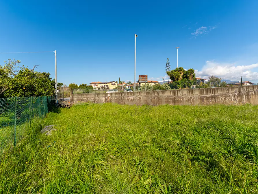 Immagine 21 di Terreno industriale in vendita  in Viale Andrea Doria 2 a San Giovanni La Punta