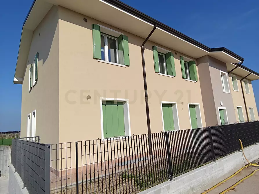 Immagine 6 di Trilocale in vendita  in Via Toffanelle Nuove a Verona