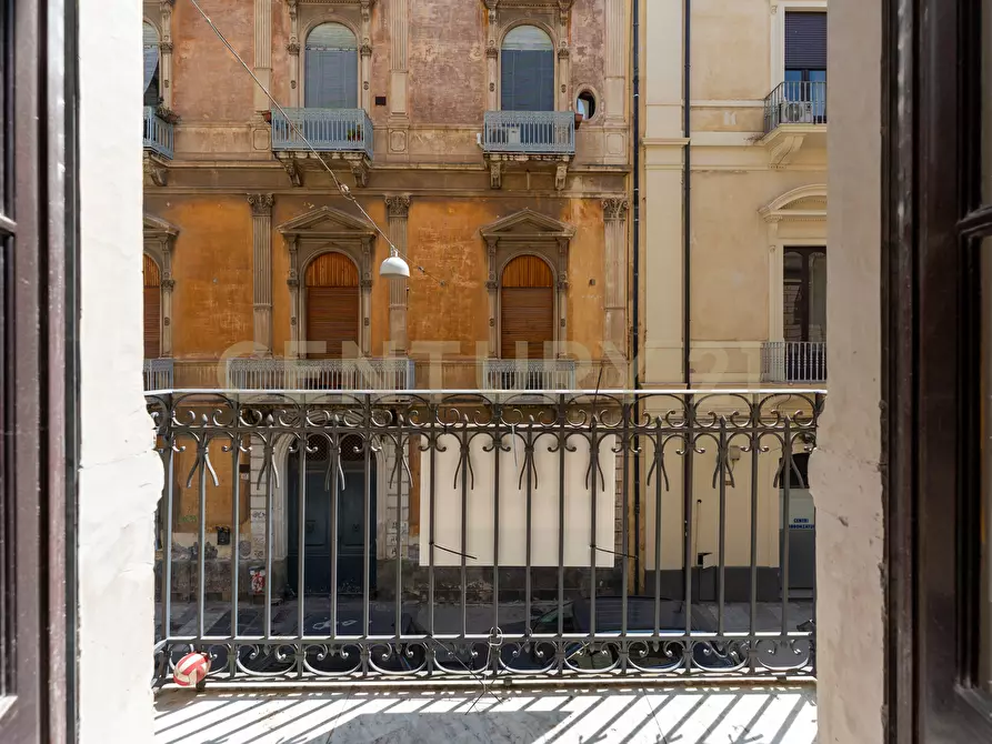 Immagine 39 di Appartamento in vendita  in Via Aloi 11 a Catania