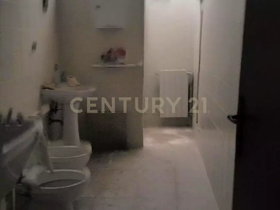 Immagine 6 di Garage in vendita  in Via Genova 35 a Aci Castello