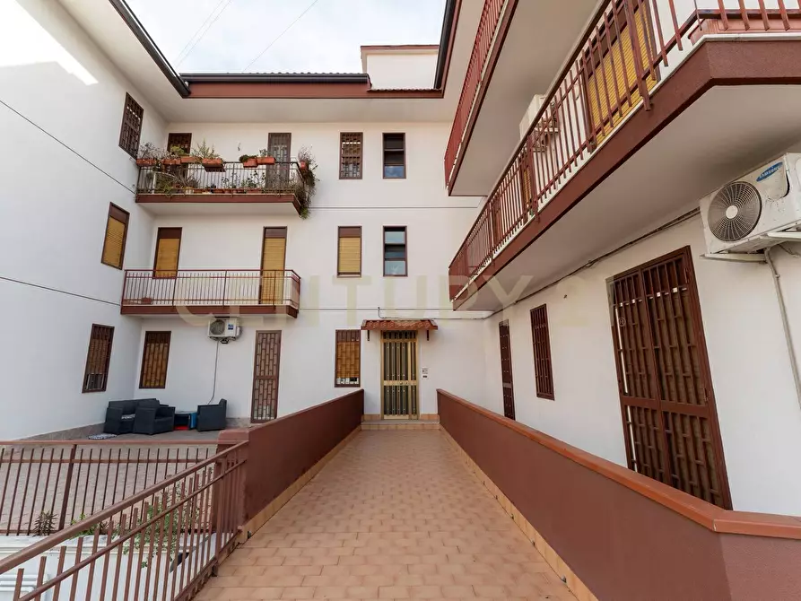 Immagine 1 di Appartamento in vendita  in Via Salvatore Quasimodo 7 a Gravina Di Catania