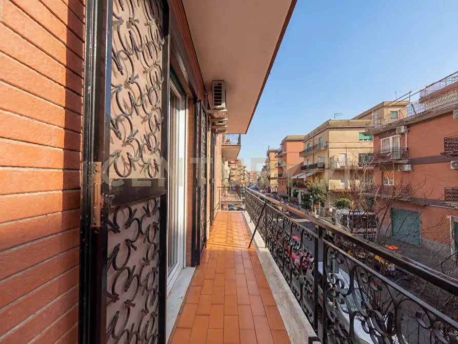 Immagine 27 di Bilocale in vendita  in Via Enrico Bondi 294 a Roma