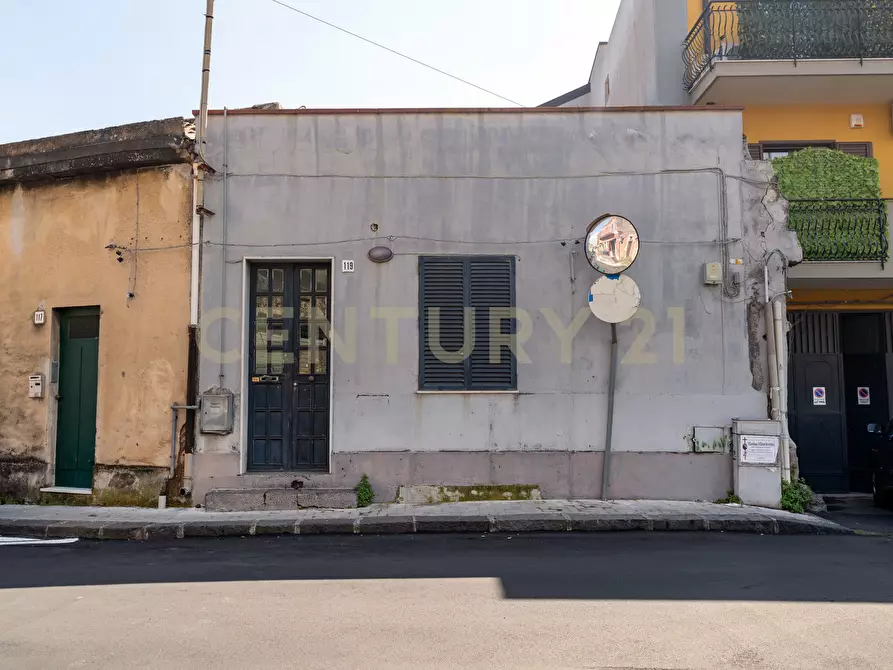Immagine 1 di Casa indipendente in vendita  in Via Roma 119 a Mascalucia