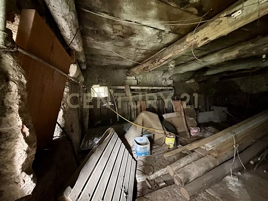 Immagine 12 di Rustico / casale in vendita  in Contrada Tezze a Velo Veronese