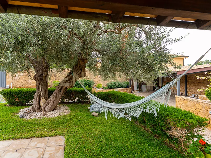 Immagine 32 di Villa in vendita  a Augusta