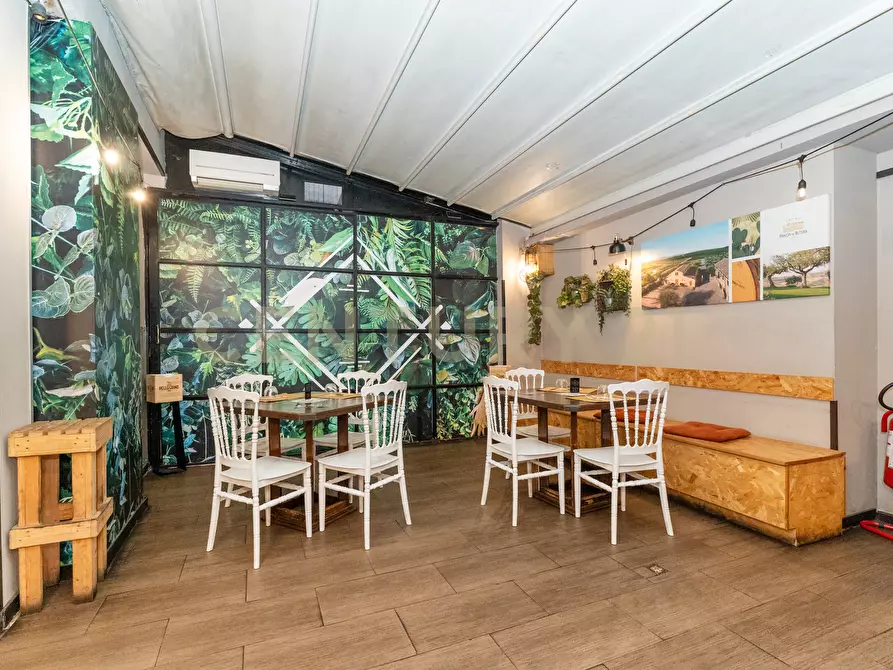 Immagine 17 di Locale commerciale in vendita  in Via Monsignor Ventimiglia snc a Catania