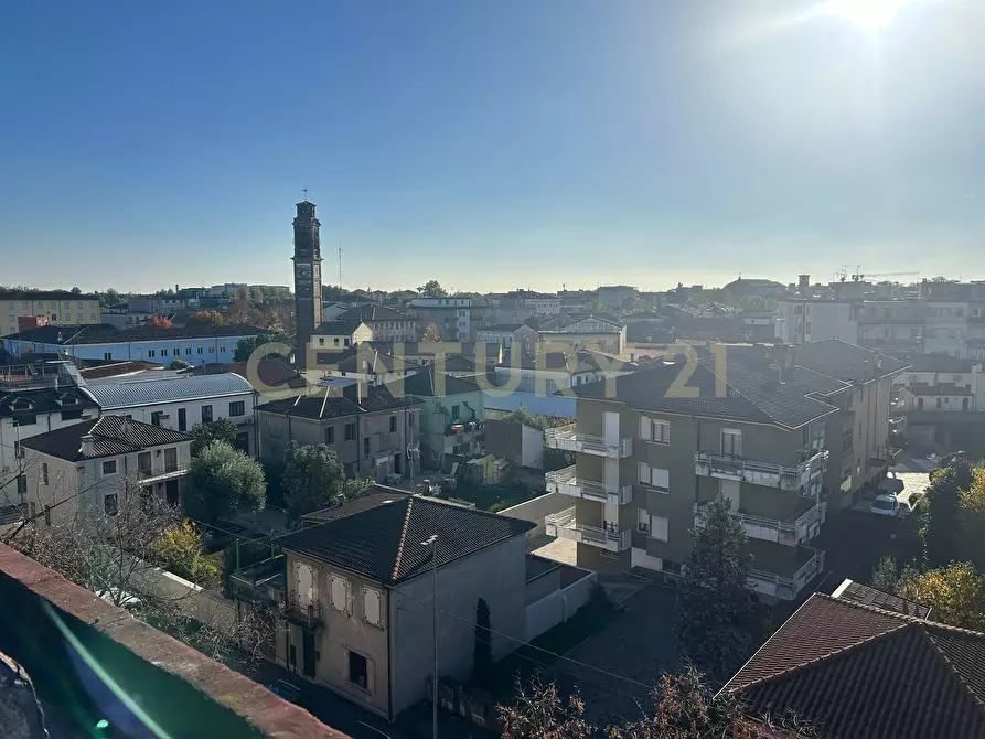 Immagine 1 di Attico in vendita  in porto di legnago snc a Legnago