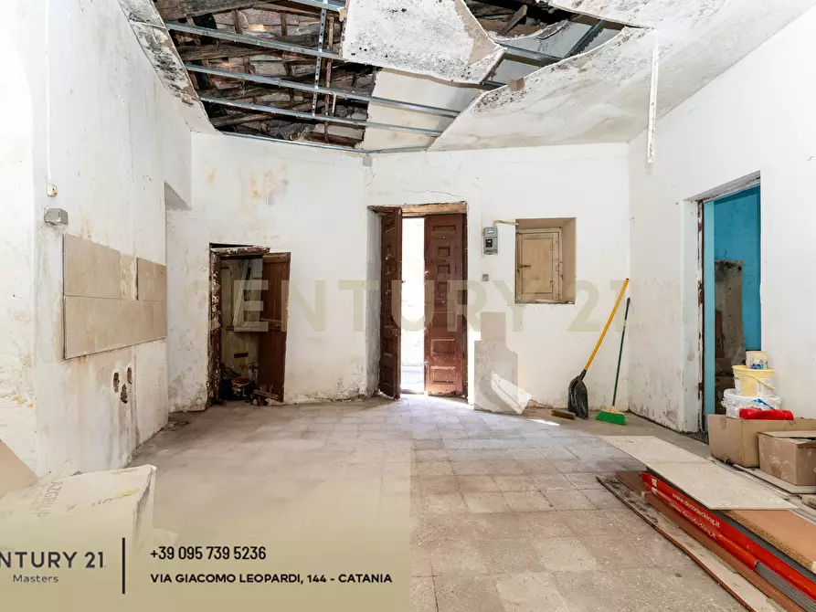 Immagine 10 di Villa in vendita  in Via Manganelli 1 a Mascalucia