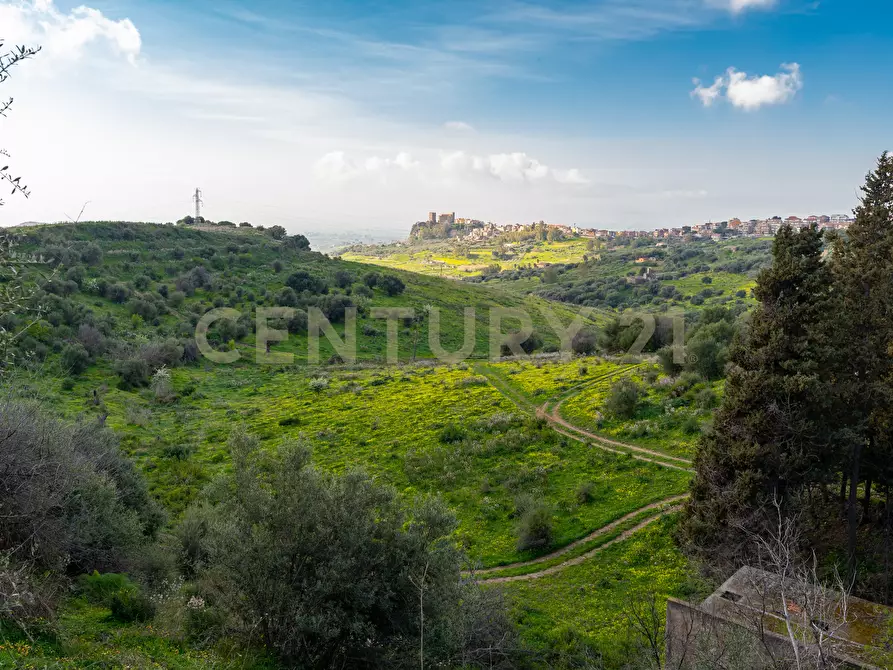 Immagine 9 di Palazzo in vendita  in SP13 53 a Motta Sant'anastasia