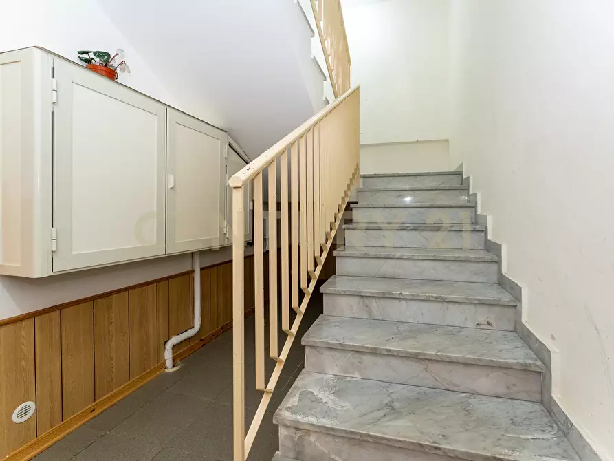 Immagine 25 di Bilocale in vendita  in Via dei Ciclopi 160 a Aci Catena