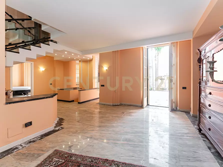 Immagine 18 di Villa in vendita  in Via Ingegnere 130 a Catania