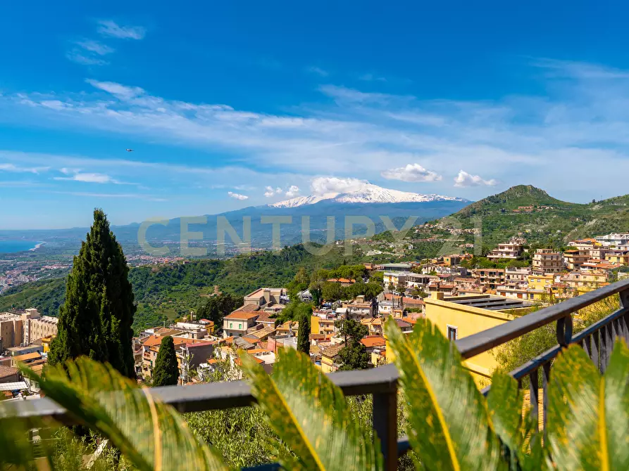 Immagine 44 di Villa in vendita  in Via Leonardo Da Vinci 5 a Taormina