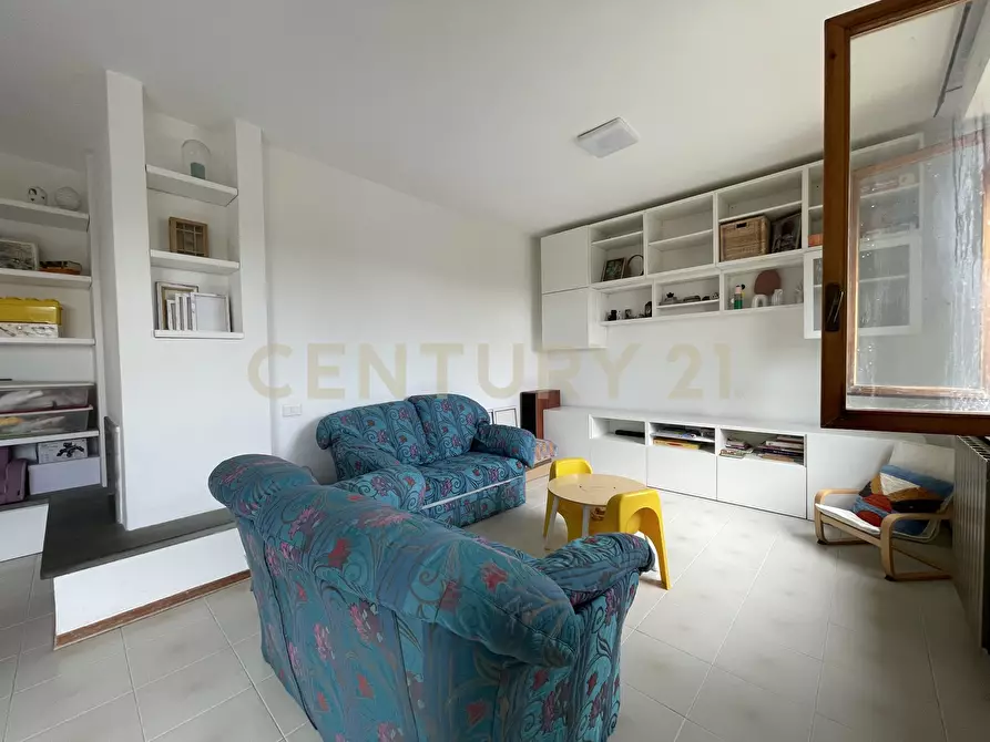 Immagine 12 di Pentalocale in vendita  in Via Pietro Nenni 19 a Orbetello