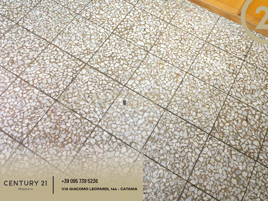 Immagine 27 di Quadrilocale in vendita  in Via F. Bianco 2 a Catania