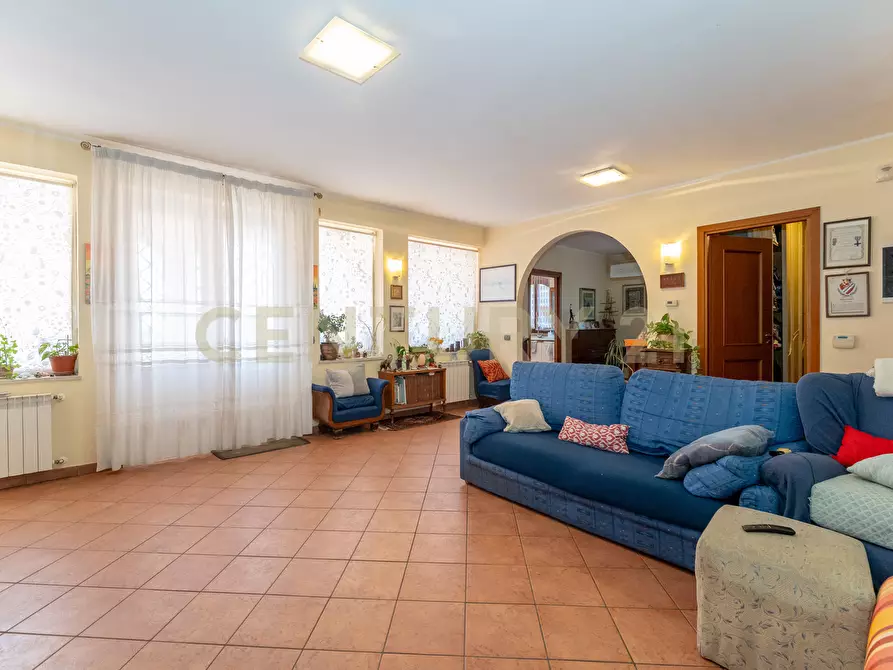 Immagine 13 di Villa in vendita  in Via Alcaloro Petrone 47 a Viagrande