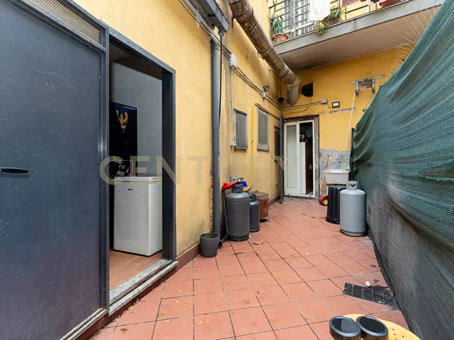 Immagine 29 di Pizzeria / Pub in vendita  in Via Duca Degli Abruzzi 1666 a Catania