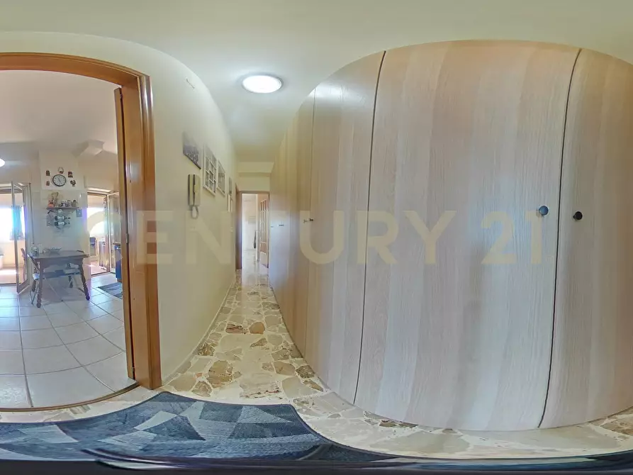 Immagine 52 di Quadrilocale in vendita  in Corso dei Mille 54 a Catania