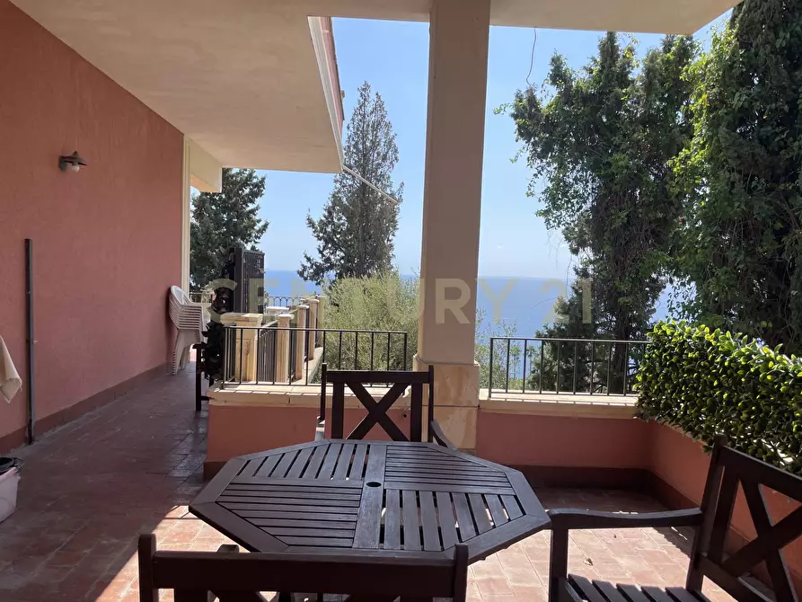 Immagine 24 di Villa in vendita  in manzella sn a Aci Castello