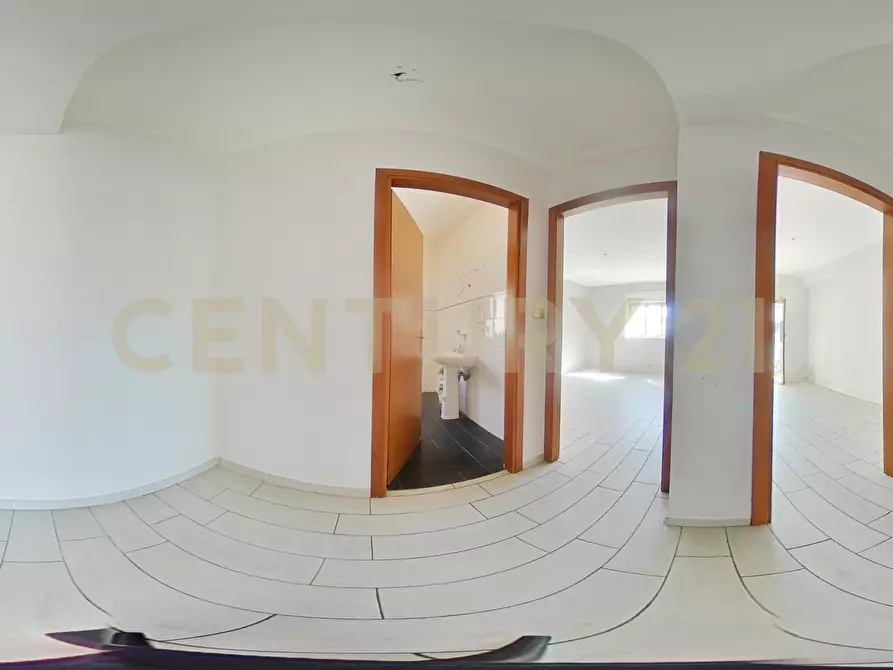 Immagine 38 di Trilocale in vendita  in Via Firenze 112 a Aci Castello