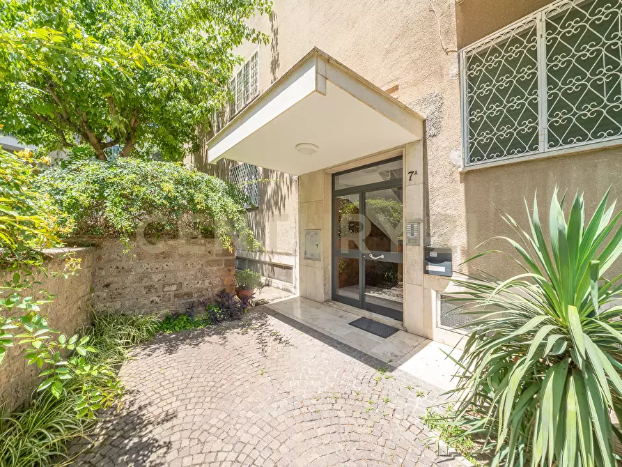 Immagine 30 di Quadrilocale in vendita  in Via Giovanni Verga 81 a Roma