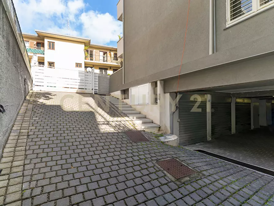 Immagine 44 di Quadrilocale in vendita  in Vicolo  Aurora 8 a Tremestieri Etneo