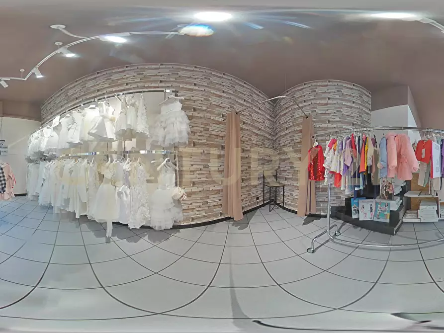 Immagine 36 di Attività commerciale in vendita  in Via Vittorio Emanuele 214 a Belpasso