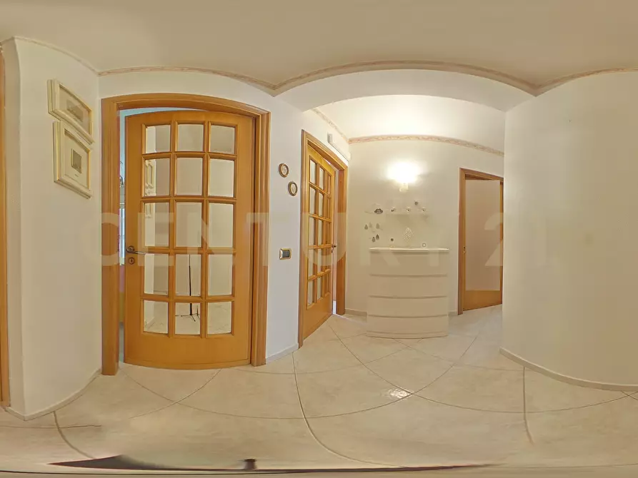 Immagine 32 di Pentalocale in vendita  in Via Nobile 19 a San Gregorio Di Catania