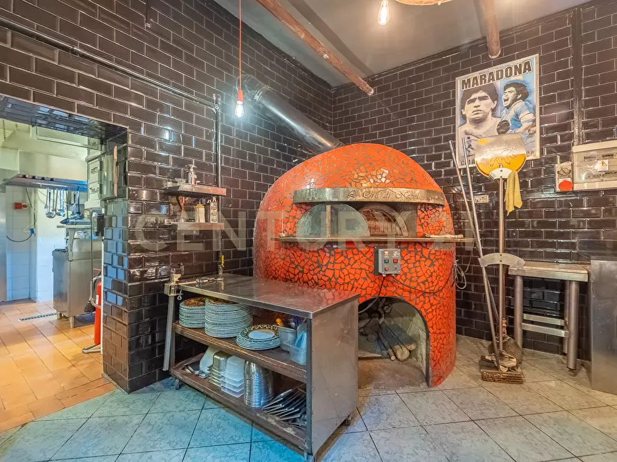 Immagine 15 di Pizzeria / Pub in vendita  in via Rutilio Namaziano 15 a Roma
