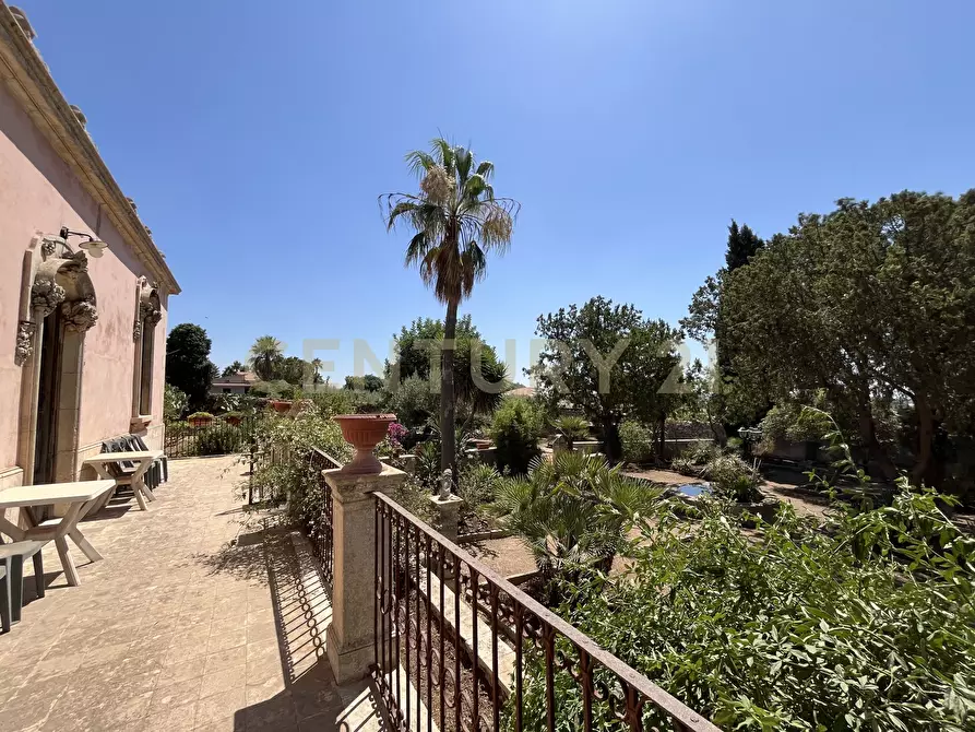 Immagine 26 di Villa in vendita  in Contrada Pirato Cava Maria 47 a Modica