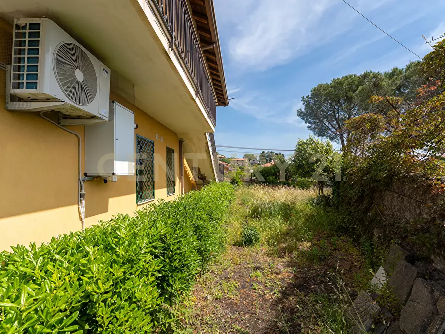Immagine 20 di Villa in vendita  in Via San Giuseppe 63 a Pedara