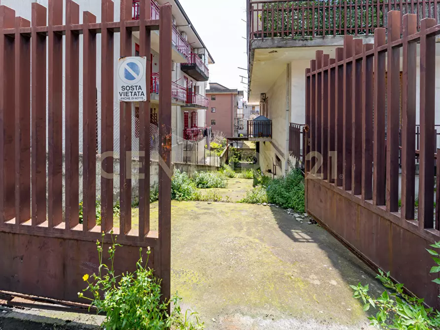 Immagine 19 di Garage in vendita  in Via Antonio de Curtis 27 a Misterbianco