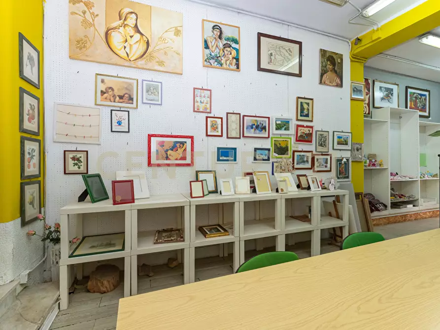 Immagine 8 di Attività artigianale in vendita  in Via Pasubio 44 a Catania