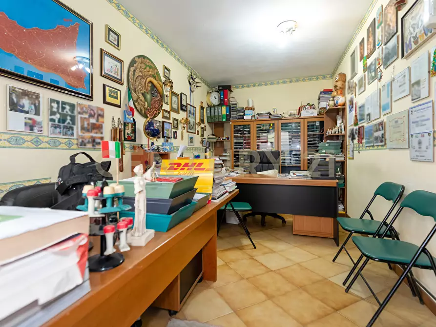 Immagine 15 di Locale commerciale in vendita  in Via Antonio Gramsci 3434 a Fiumefreddo Di Sicilia