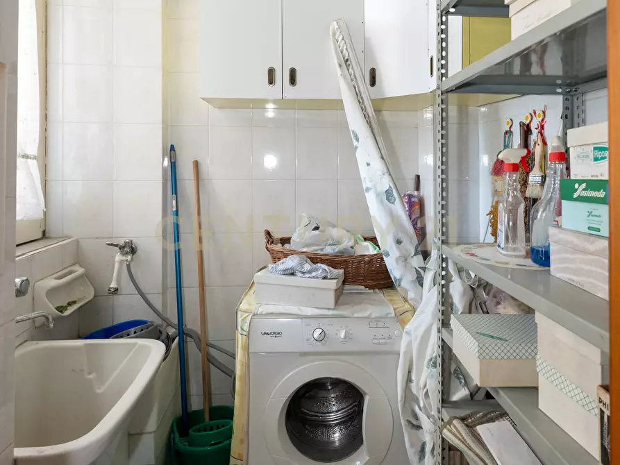 Immagine 26 di Quadrilocale in vendita  in Via Ammiraglio Toscano 5 a Catania