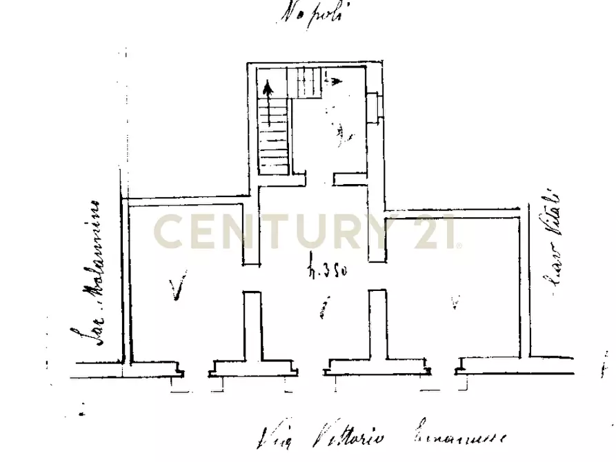 Immagine 38 di Trilocale in vendita  in Corso Vittorio Emanuele 122 a Caltagirone