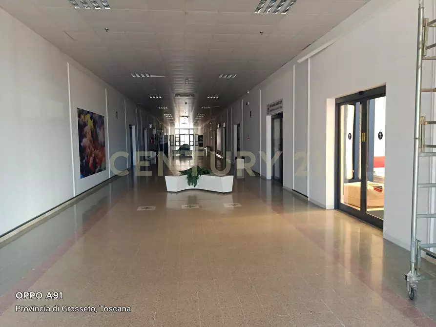 Immagine 11 di Ufficio in vendita  in Via Aurelia Nord 221 a Grosseto