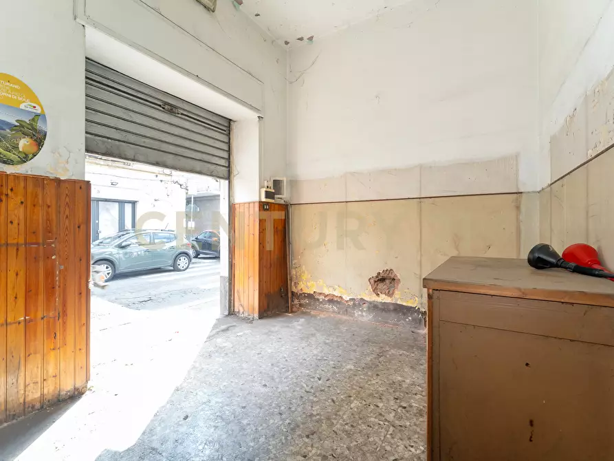 Immagine 12 di Locale commerciale in vendita  in Via del Bosco 107 a Catania